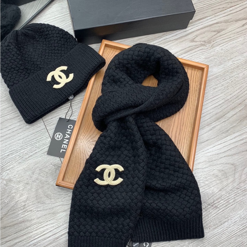 CHANEL Black Knit Logo Scarf with Cream CC Emblem